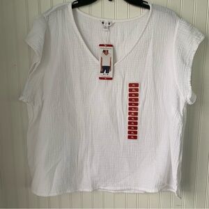 Three Dots (NWT) XL Women's White V-Neck Top with cap sleeves